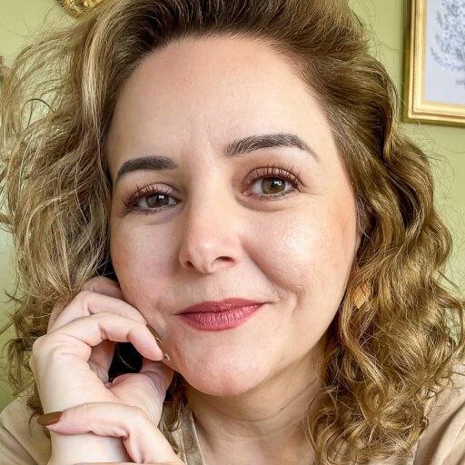 Foto de Floriana, fundadora de Rulos & Co.